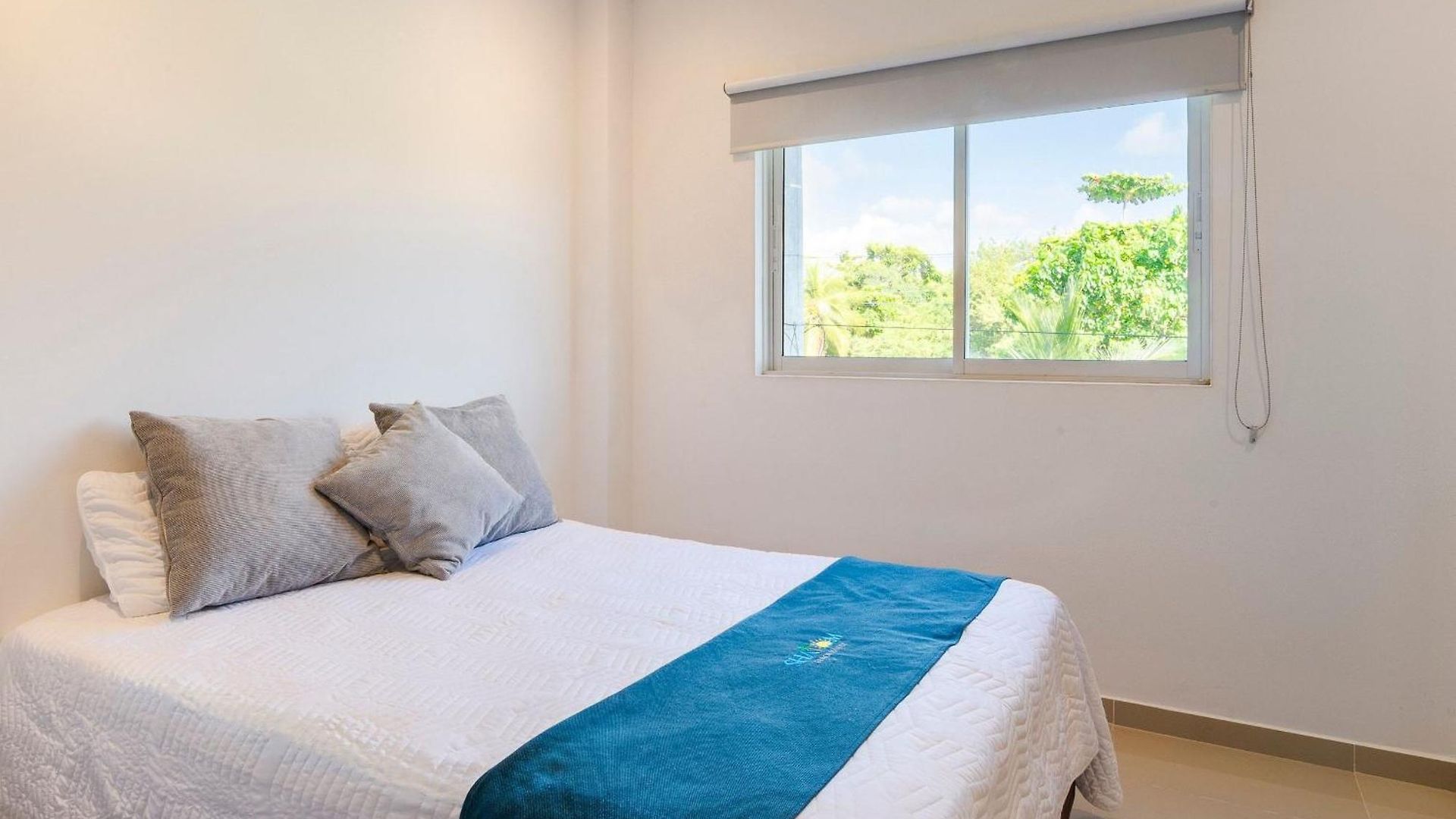 Сasa de vacaciones Amazing House 13br W/pool & Staff Cartagena