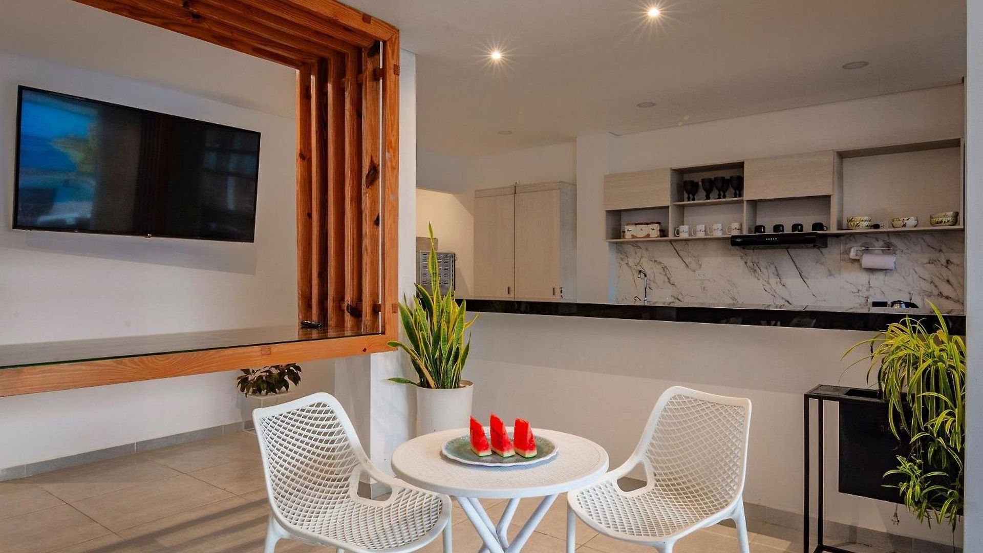 Amazing House 13br W/pool & Staff Cartagena
