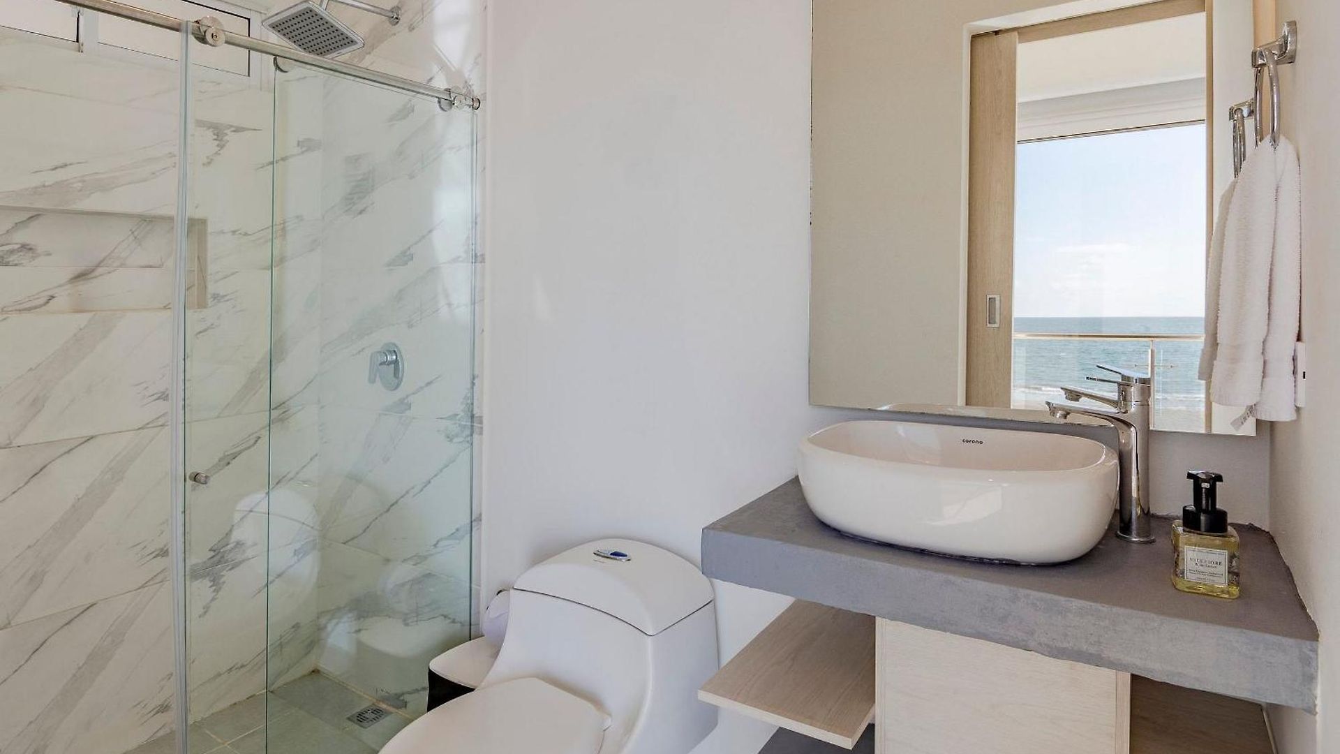Amazing House 13br W/pool & Staff Cartagena