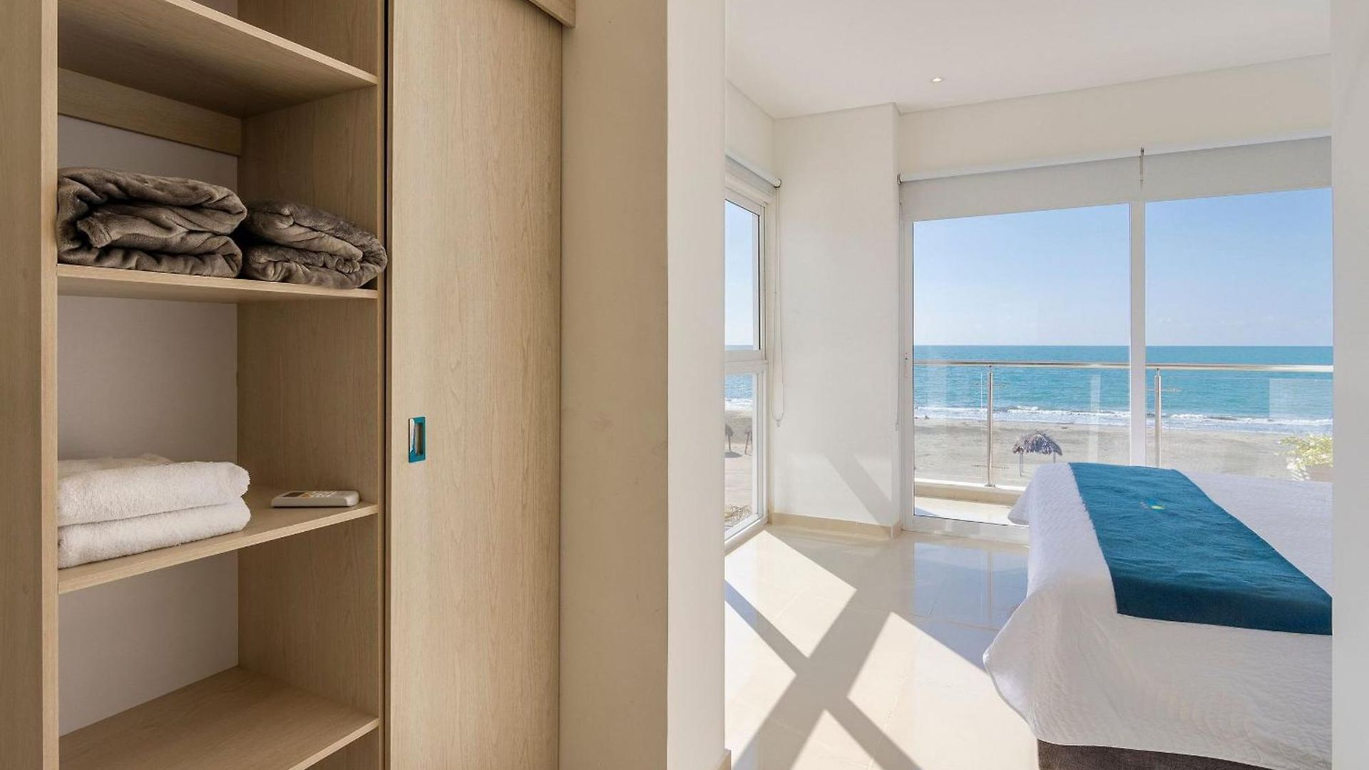 Amazing House 13br W/pool & Staff Сasa de vacaciones Cartagena