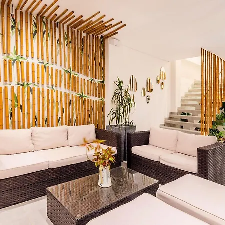 Amazing House 13br W/pool & Staff Holiday home Cartagena