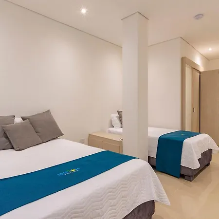 Amazing House 13br W/pool & Staff * Cartagena