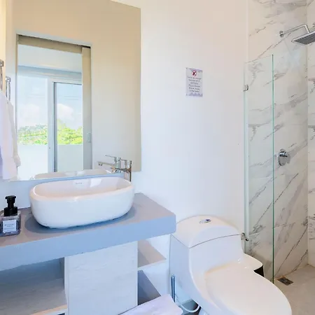Amazing House 13br W/pool & Staff *