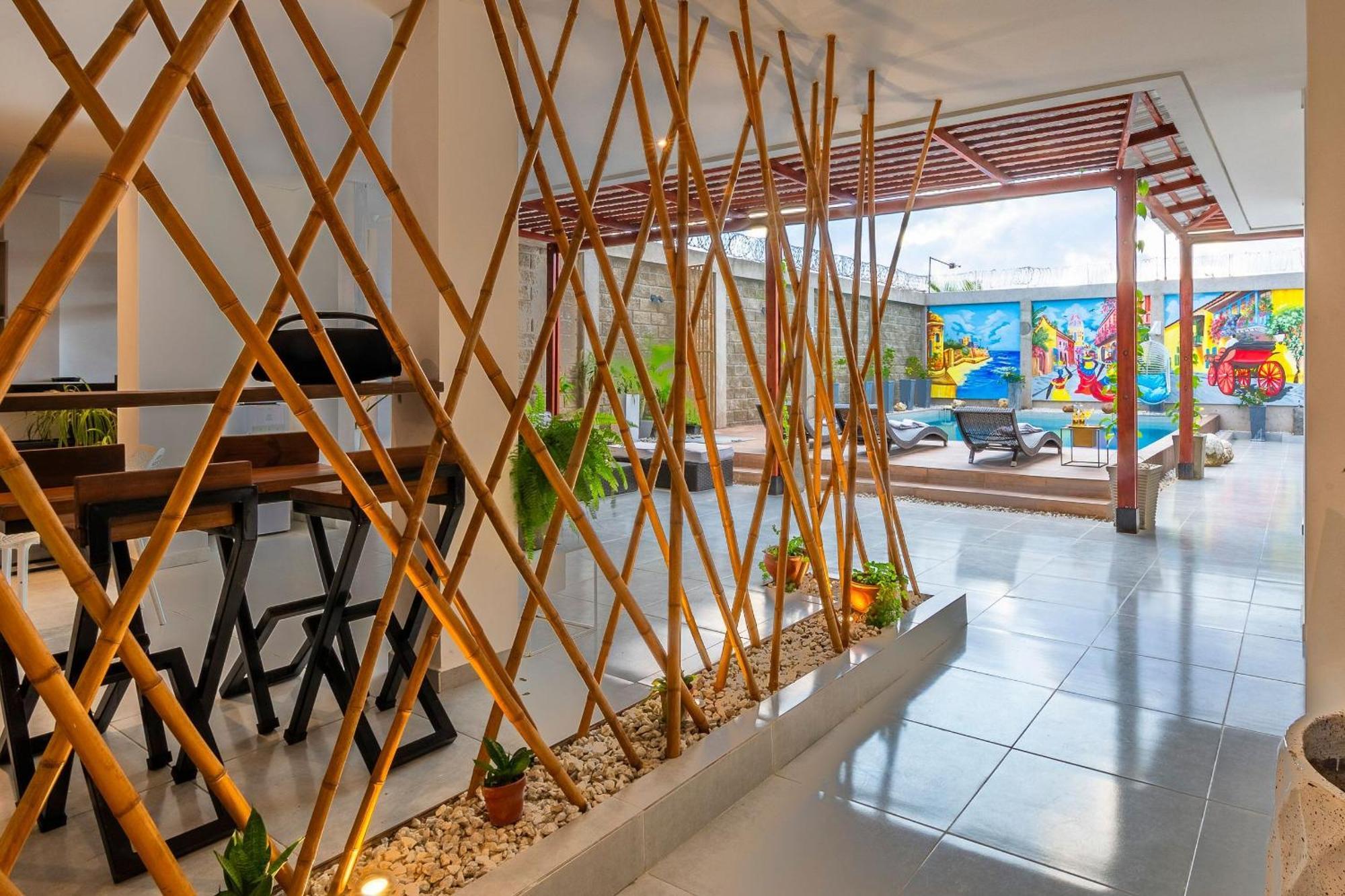 Amazing House 13br W/pool & Staff *