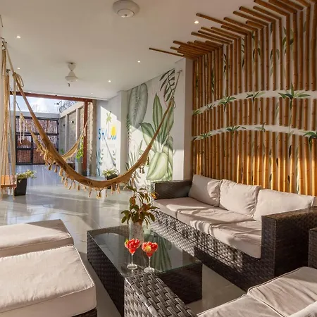 Сasa de vacaciones Amazing House 13br W/pool & Staff