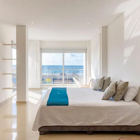 Amazing House 13br W/pool & Staff Сasa de vacaciones Cartagena