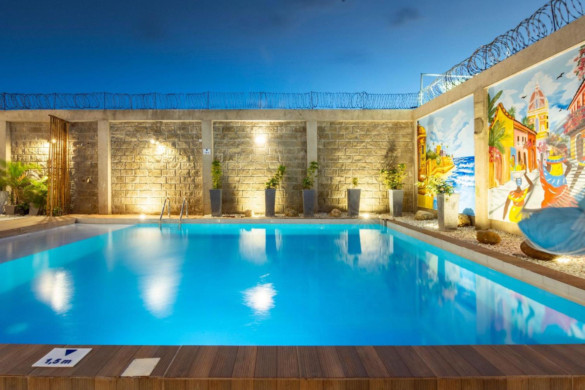 Amazing House 13br W/pool & Staff * Cartagena