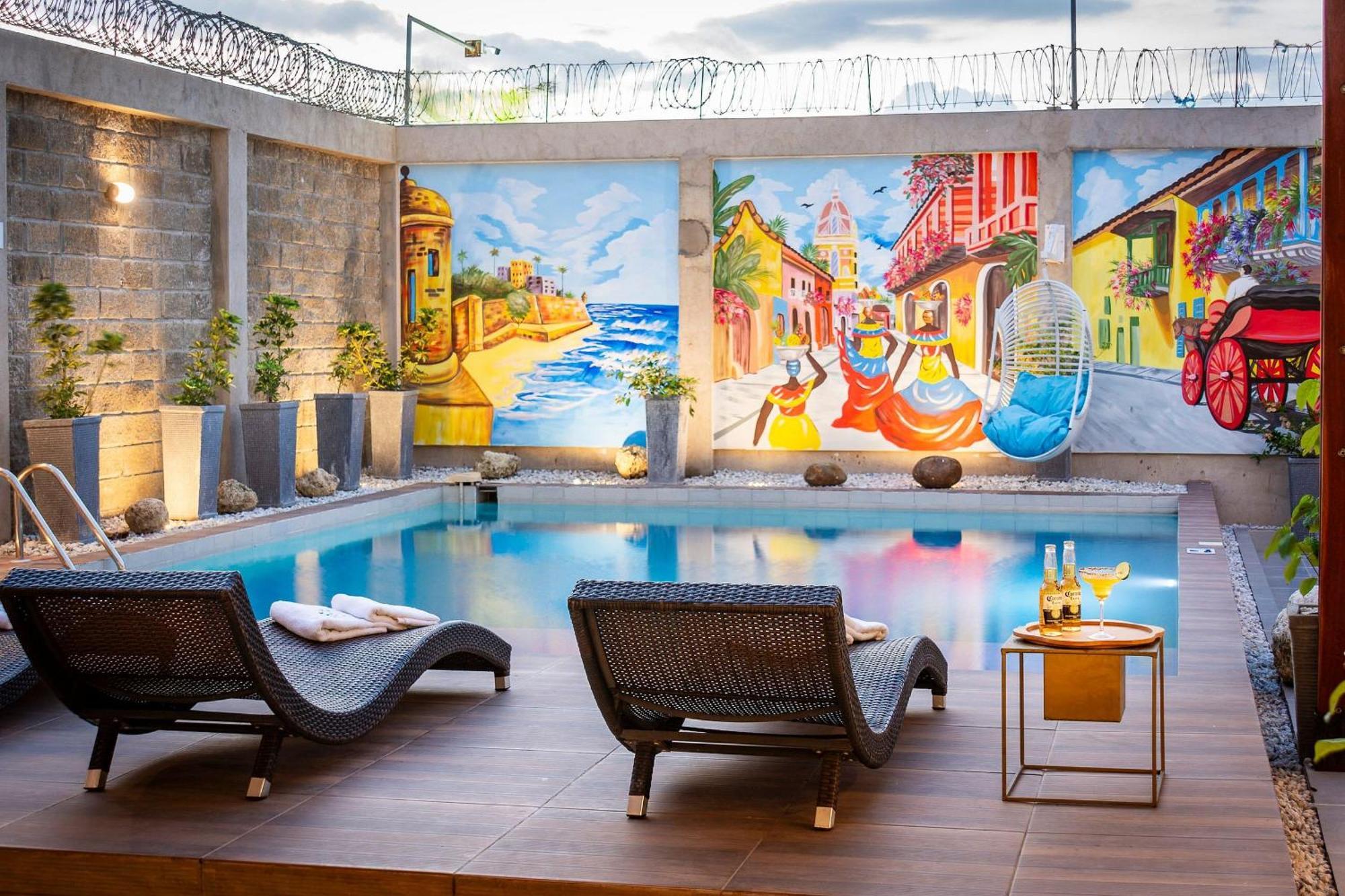 Amazing House 13br W/pool & Staff Сasa de vacaciones Cartagena