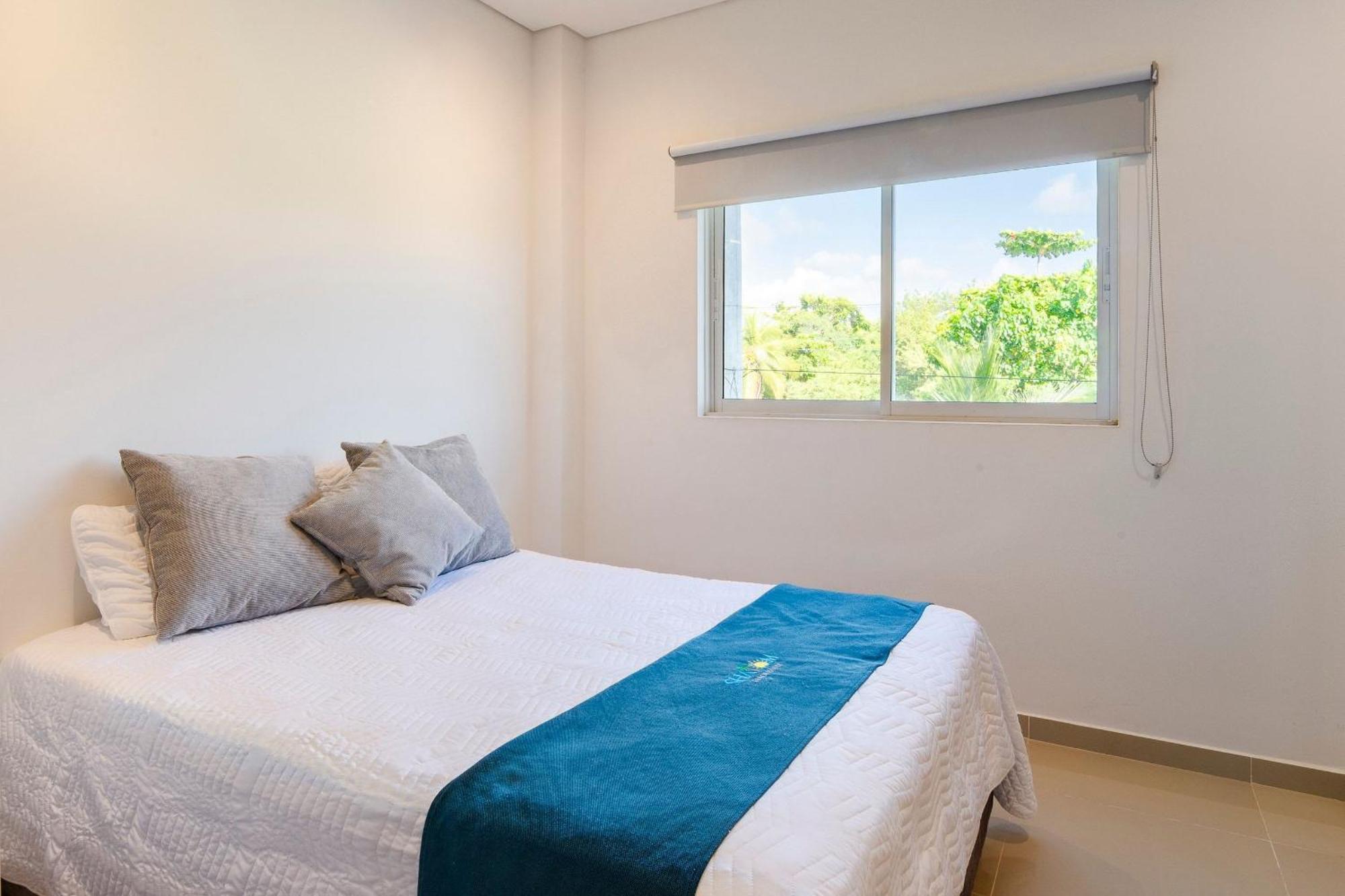 Сasa de vacaciones Amazing House 13br W/pool & Staff Cartagena