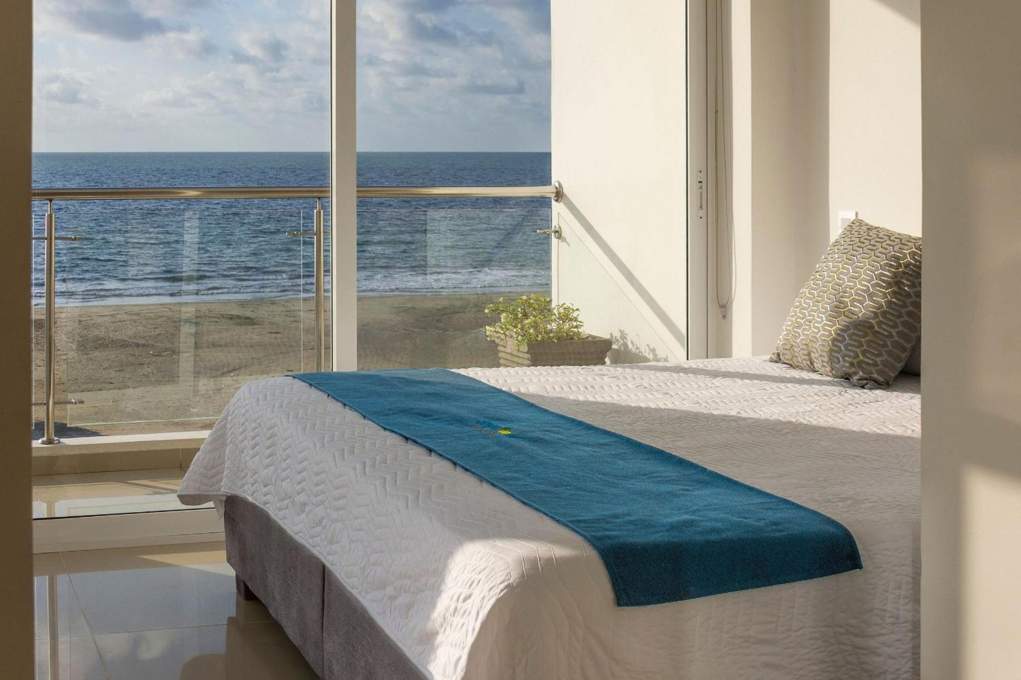 Amazing House 13br W/pool & Staff * Cartagena