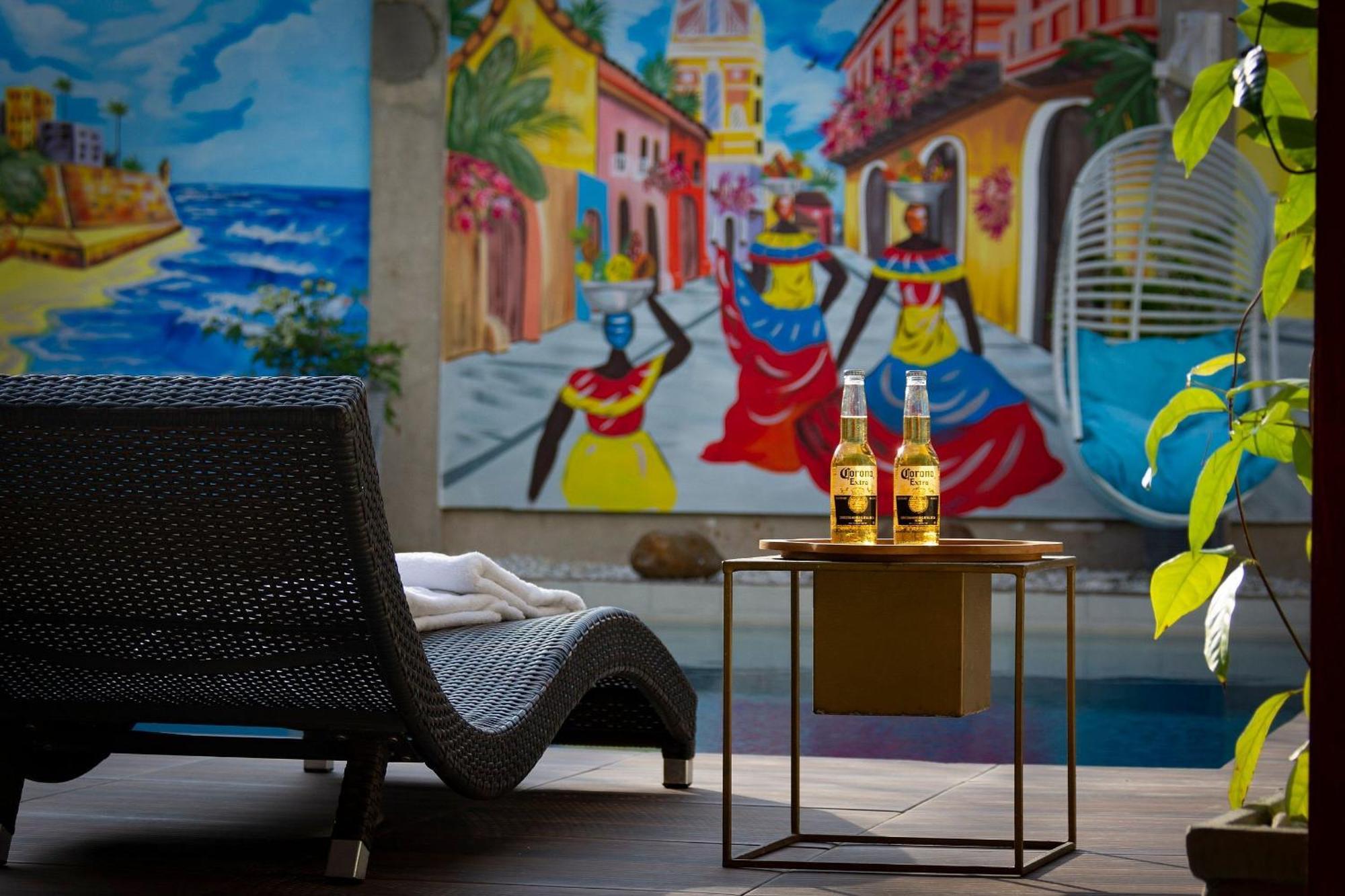 Сasa de vacaciones Amazing House 13br W/pool & Staff *