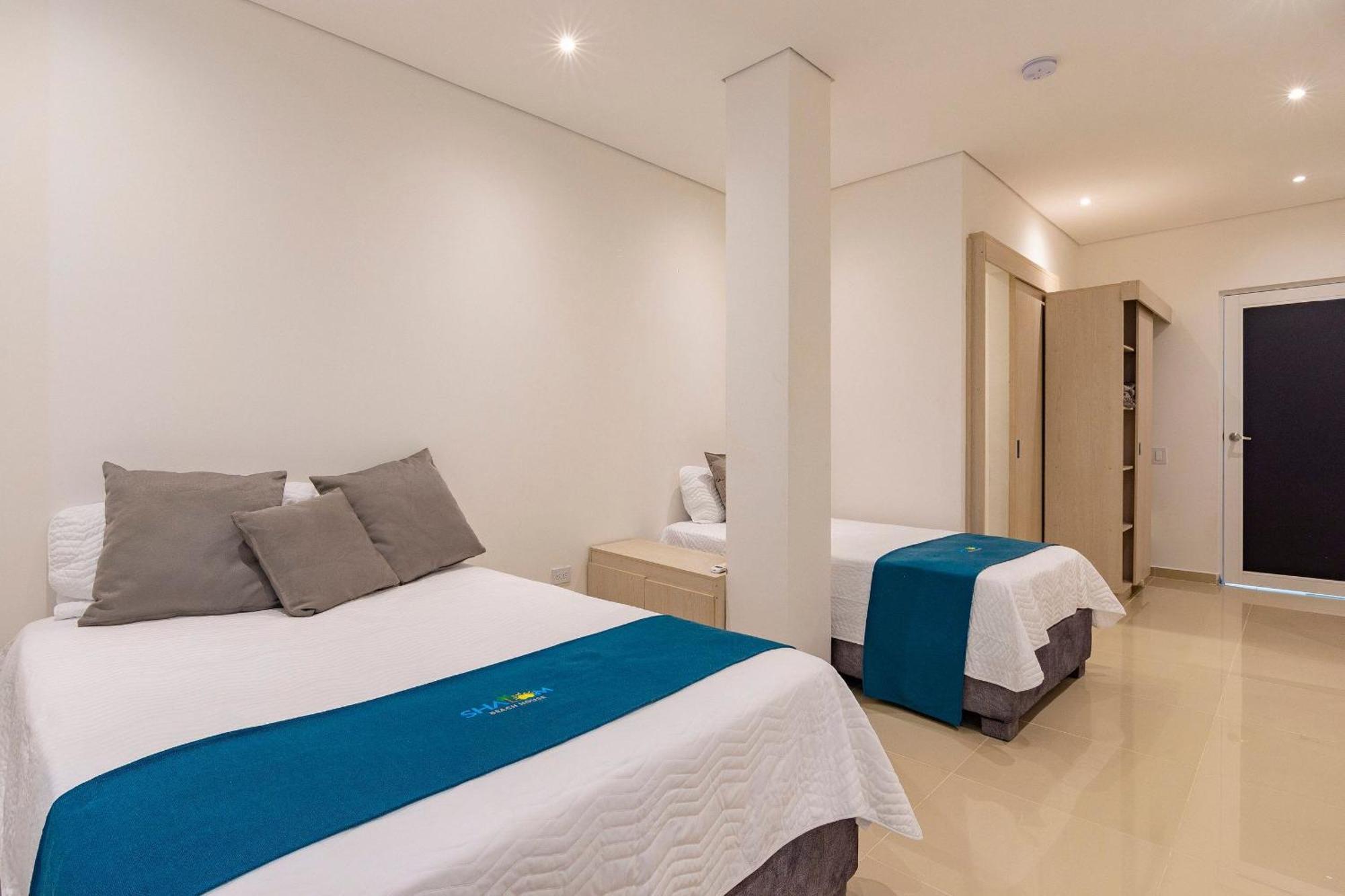 Amazing House 13br W/pool & Staff * Cartagena