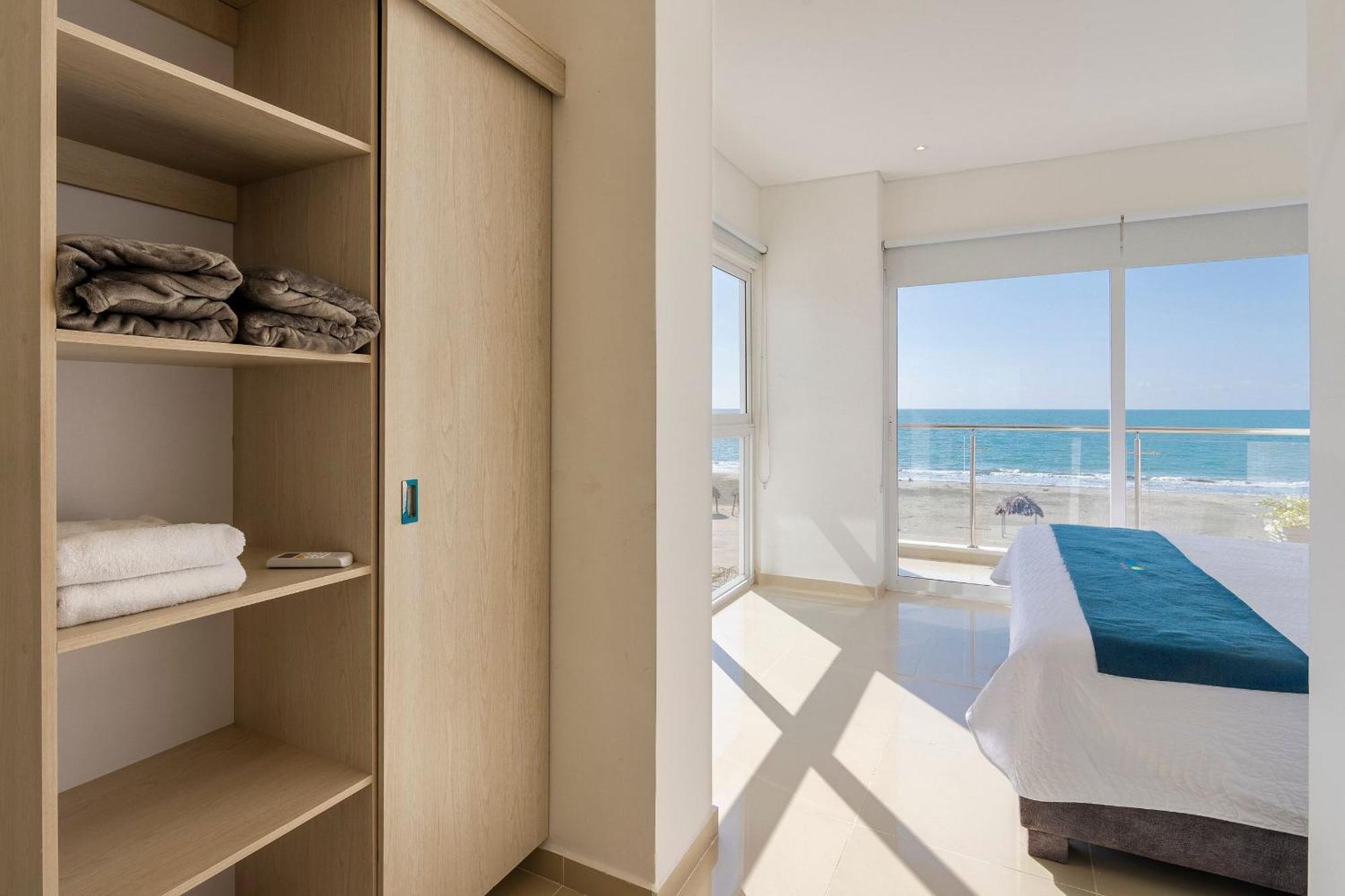 Amazing House 13br W/pool & Staff Сasa de vacaciones Cartagena