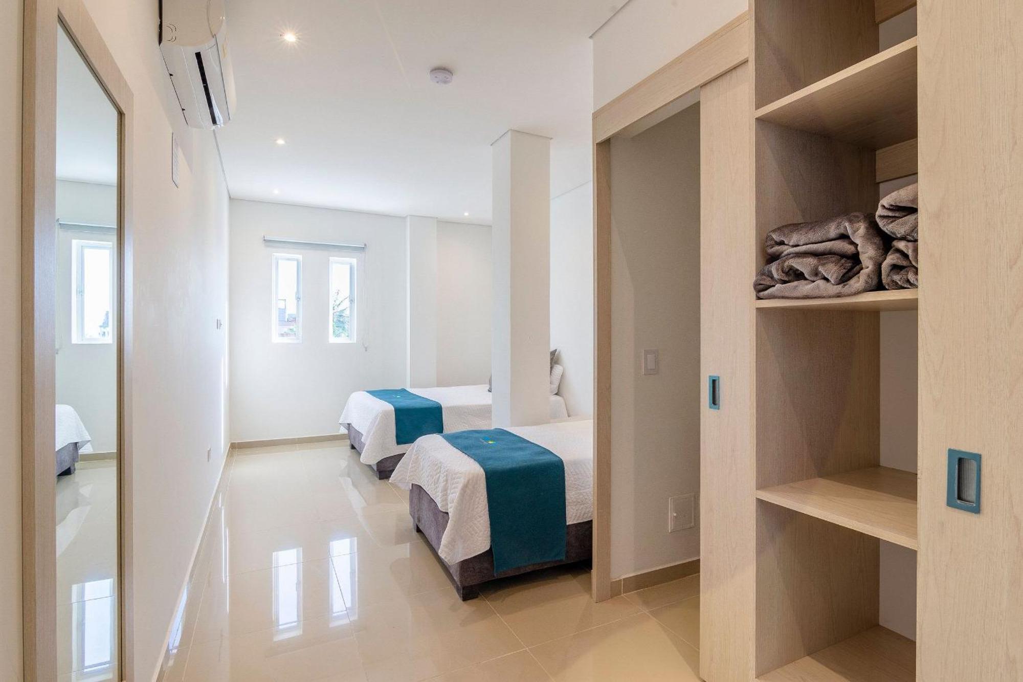 Amazing House 13br W/pool & Staff * Cartagena